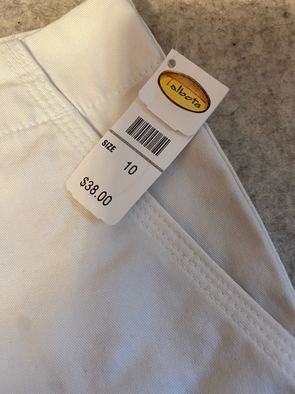 NWT Four (4) Pairs Bermuda Shorts - Talbots (2), Lands' End & Old Navy - size 10 - Picture 5 of 11